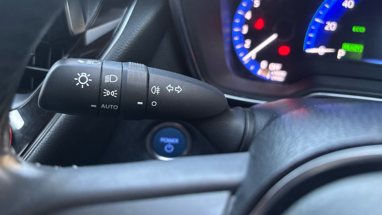 Toyota Corolla 1.8 VVT-i Hybrid Icon Tech 5dr CVT Hybrid Hatchback